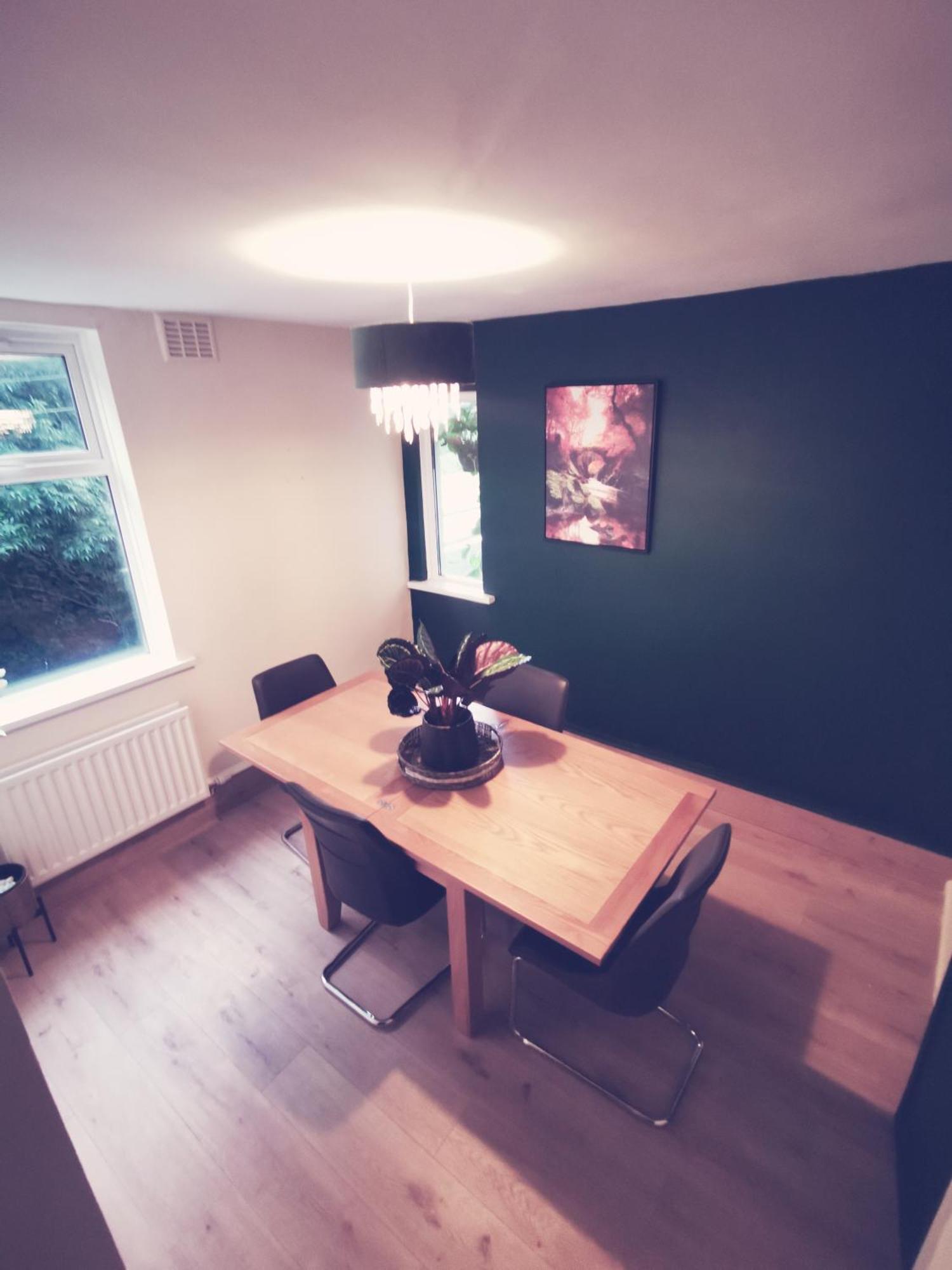 Entire 1 Bed Spacious Apartment, Private Balcony & Study Room Near City Whitehouse  المظهر الخارجي الصورة